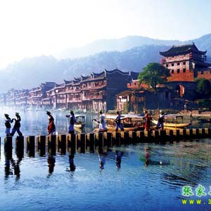 LH線：鳳凰古城、古苗寨神秘湘西一日游！